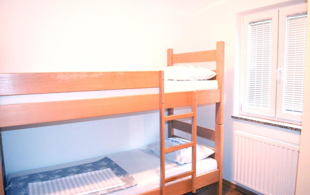 Apartments Krajacic Malinska Esterno foto